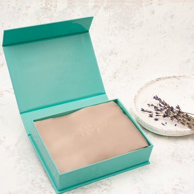 the silk glow silk pillow case in gold